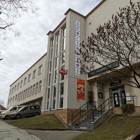 Sporthotel Milevsko Екстериор снимка
